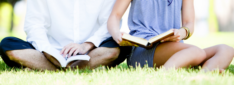 8 Reasons to Find Enjoyment in Reading